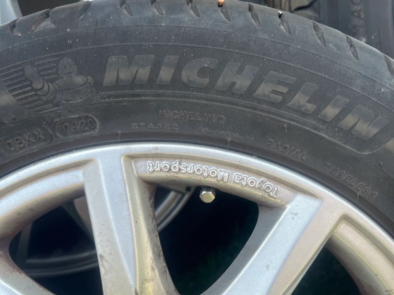 Billede 2 - Toyota alu fælge 