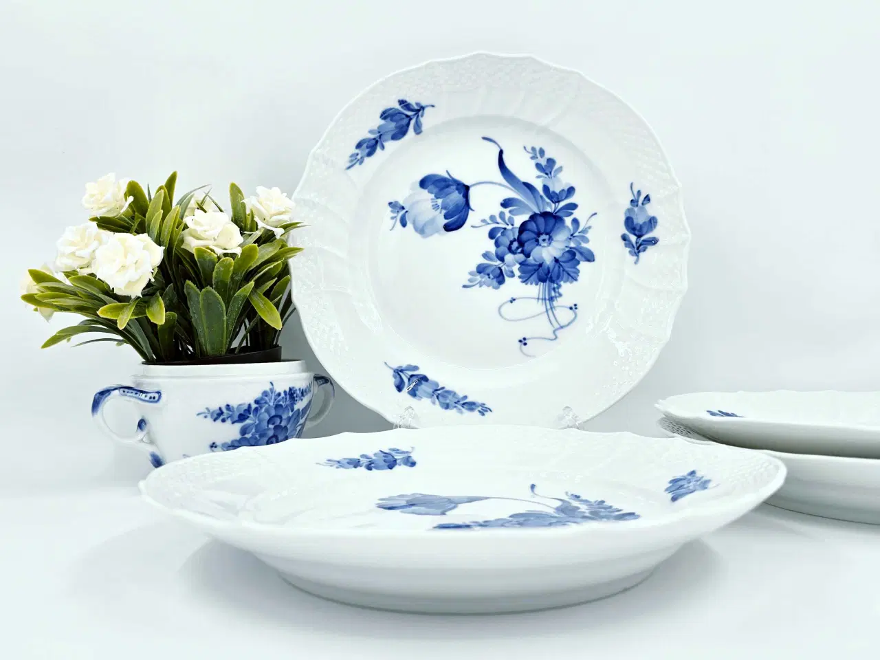 Billede 4 - Blå Blomst Svejfet Frokosttallerken 