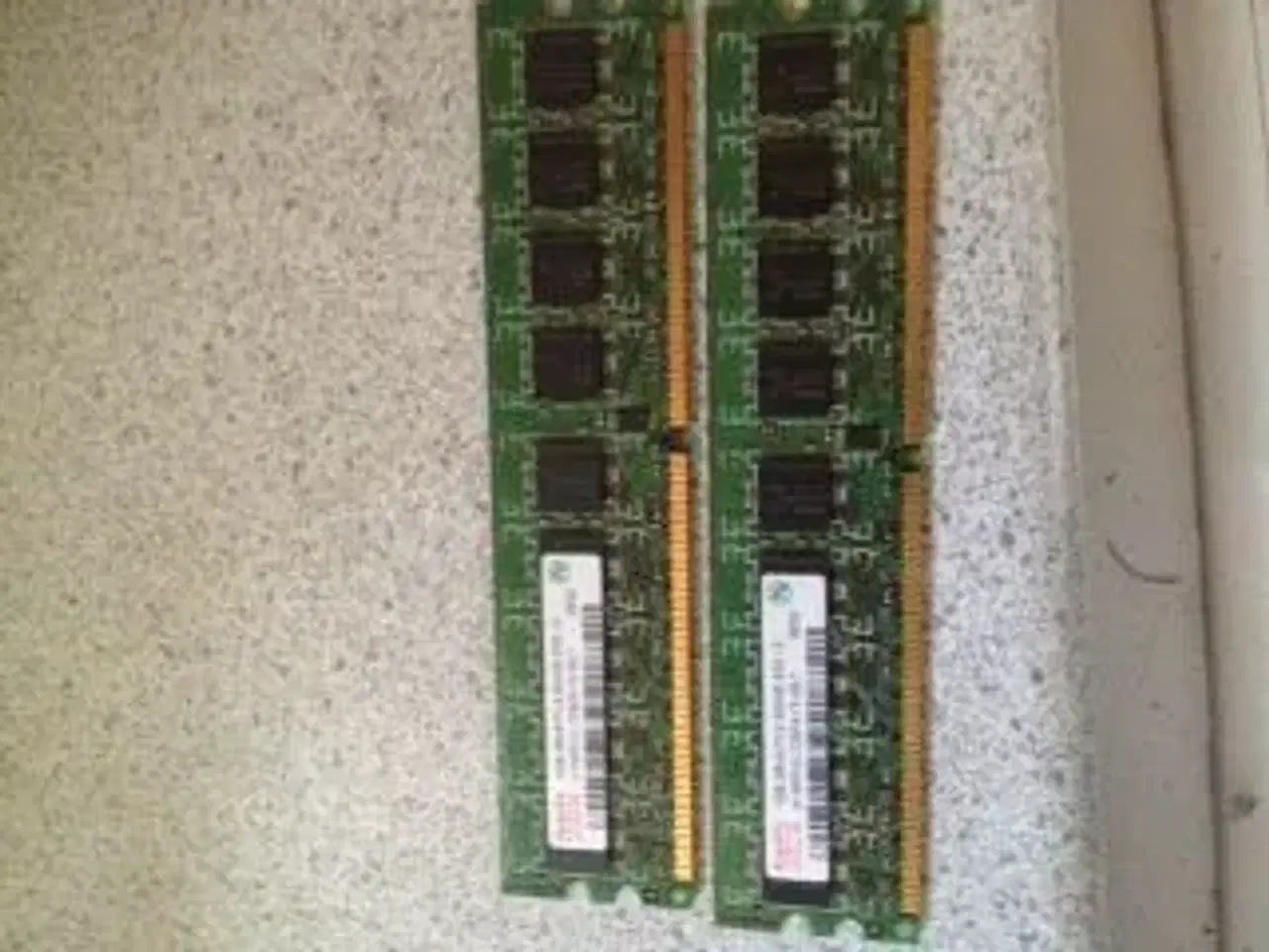 Billede 1 - 2x1GB DDR2 ram 555mhz.