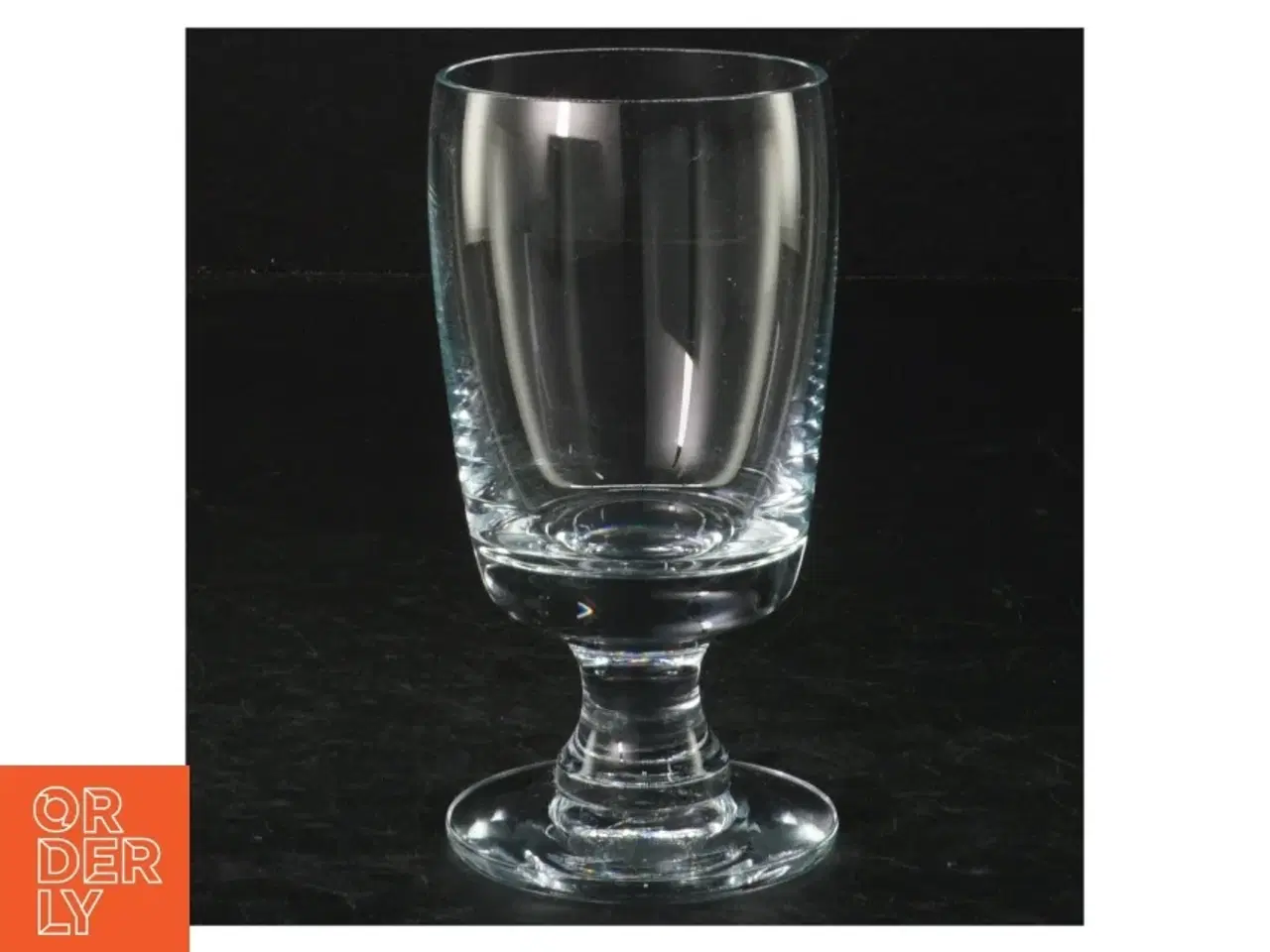 Billede 3 - Gennemsigtige glas med skulpturelt design (str. H. 11,5 cm. x ø. 6 cm)