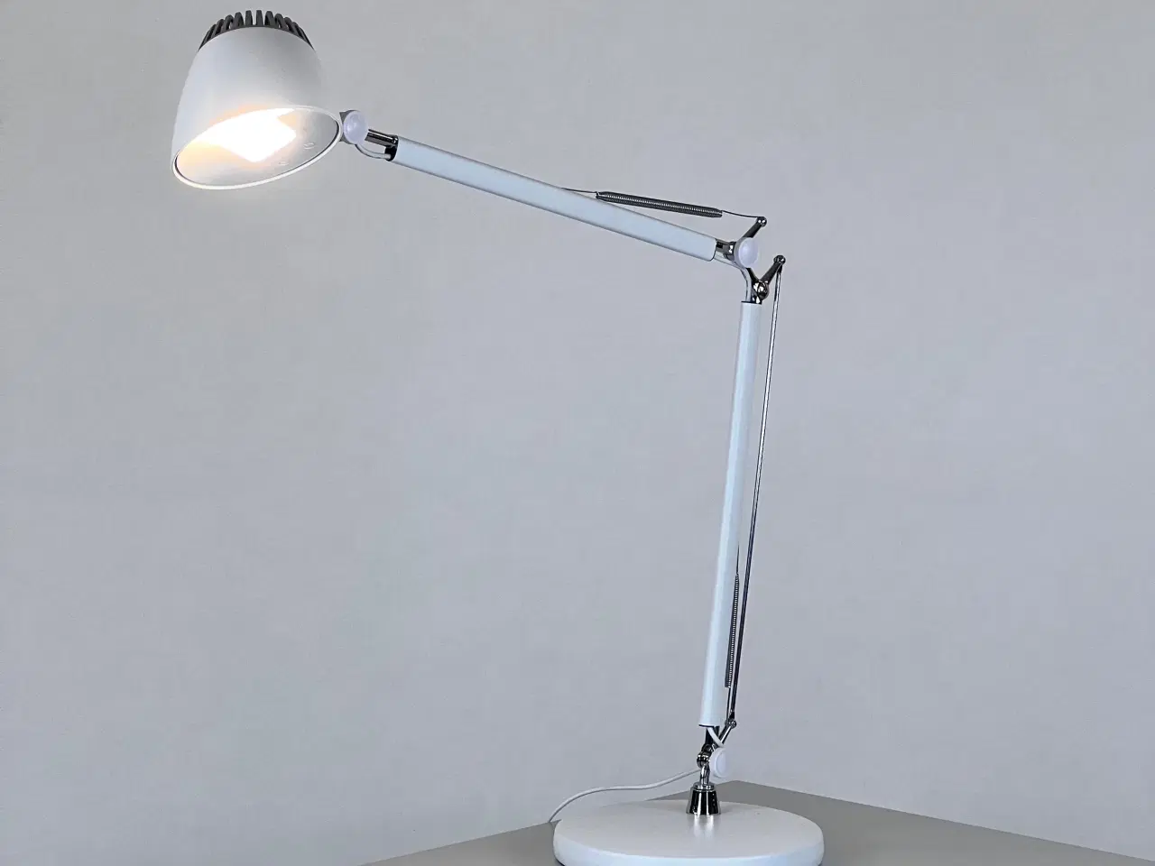 Billede 1 - Matting Bordlampe LED hvid