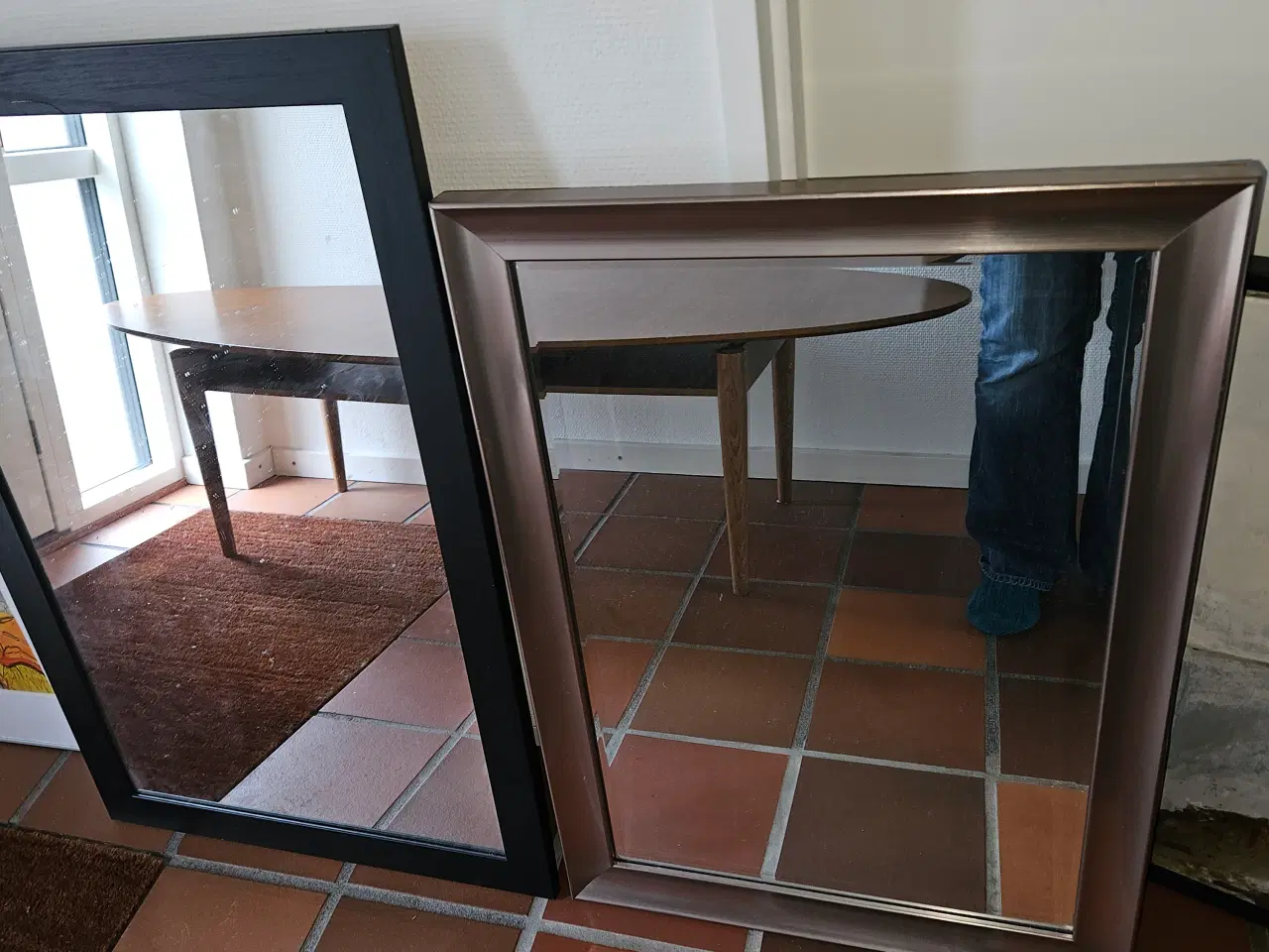 Billede 10 - Blandet landhandel: spejReoler, hvidt service, DVD