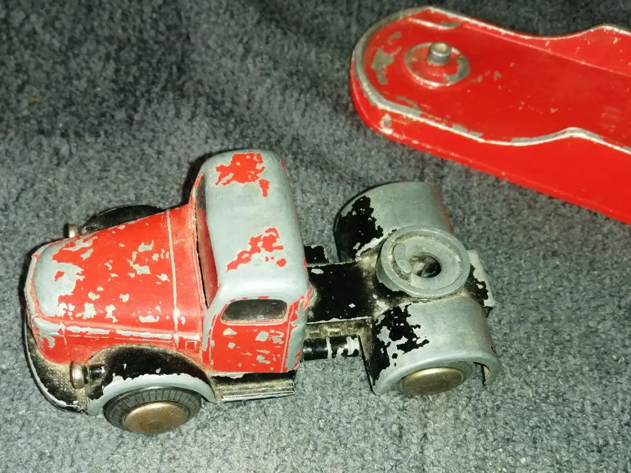 Billede 3 - TEKNO VOLVO AUTOTRANSPORTER, 26 CM LANG