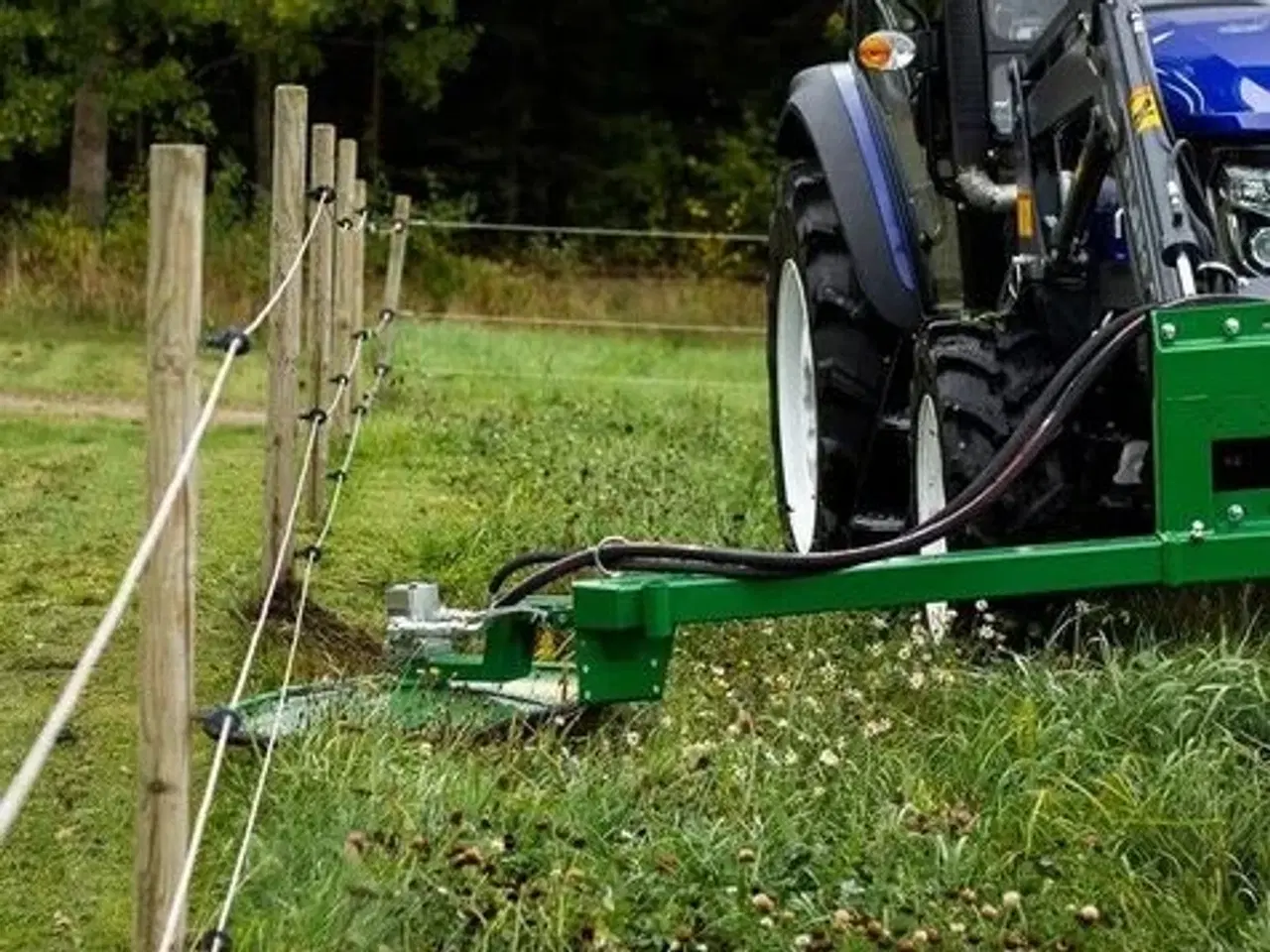Billede 3 - Kantklipper frontmonteret, med beslag som passer til Trima