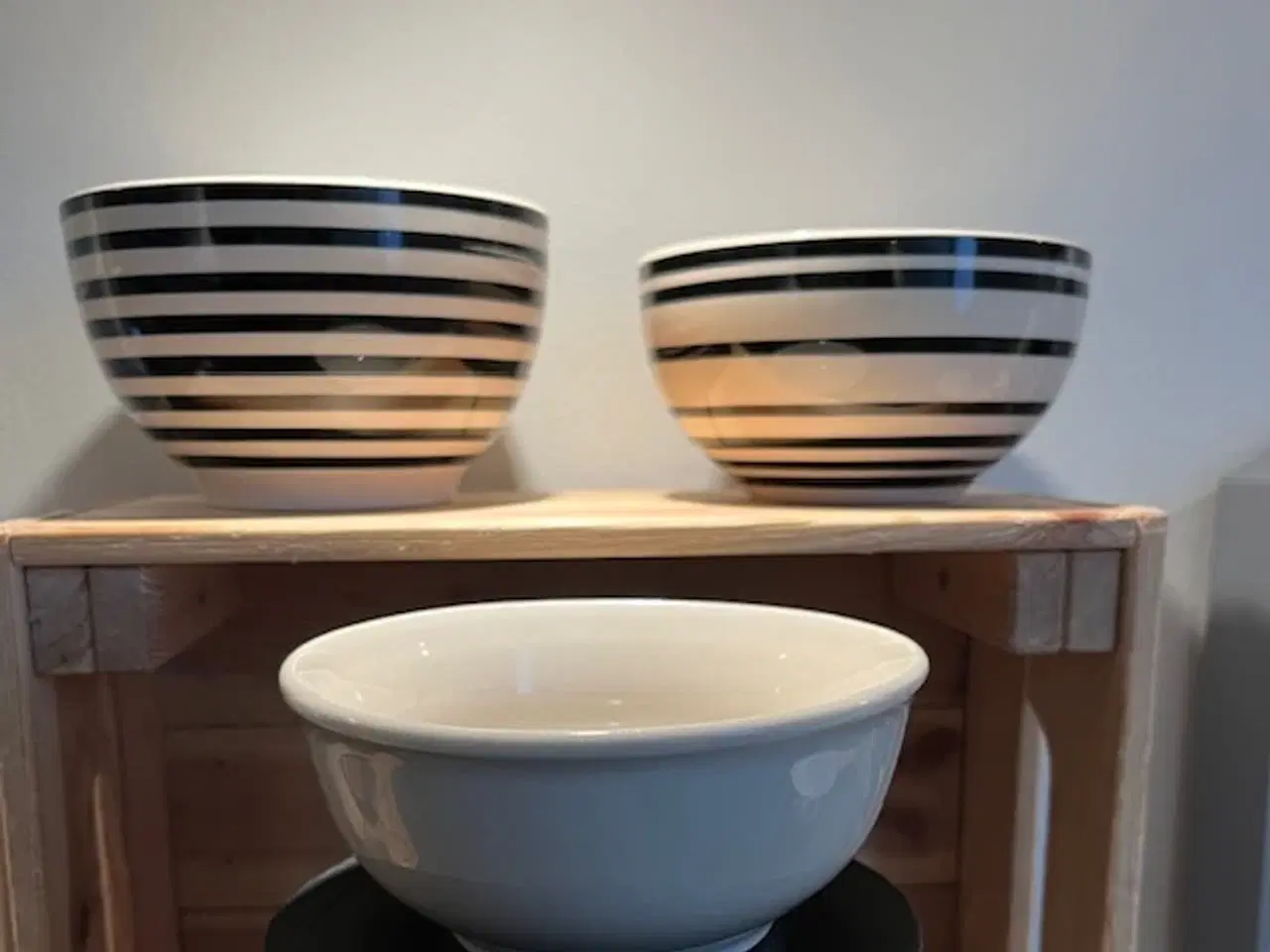 Billede 1 - Flot sæt af 3 keramik- og porcelænsskåle