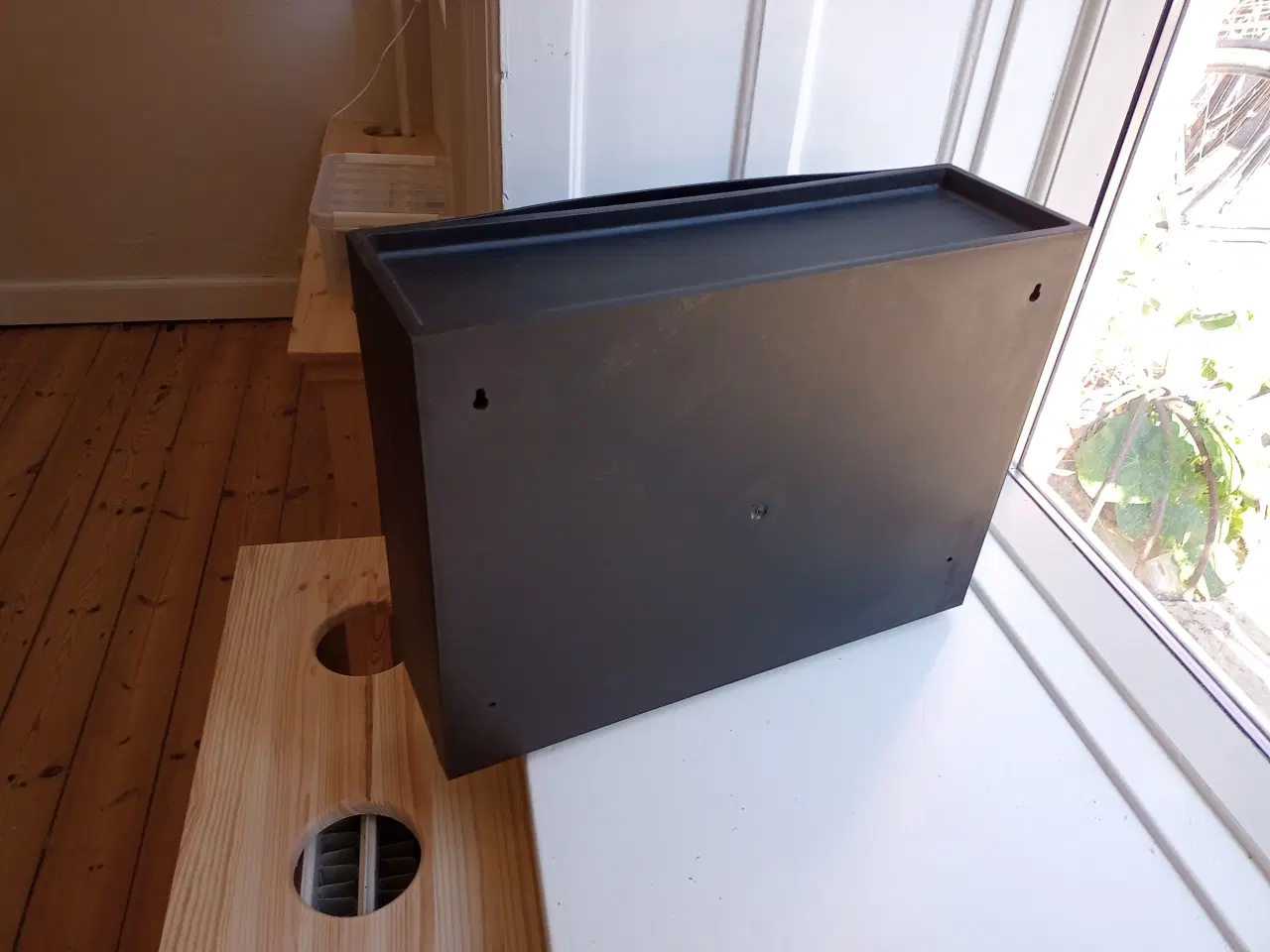 Billede 3 - IKEA skokasse TRONES sort