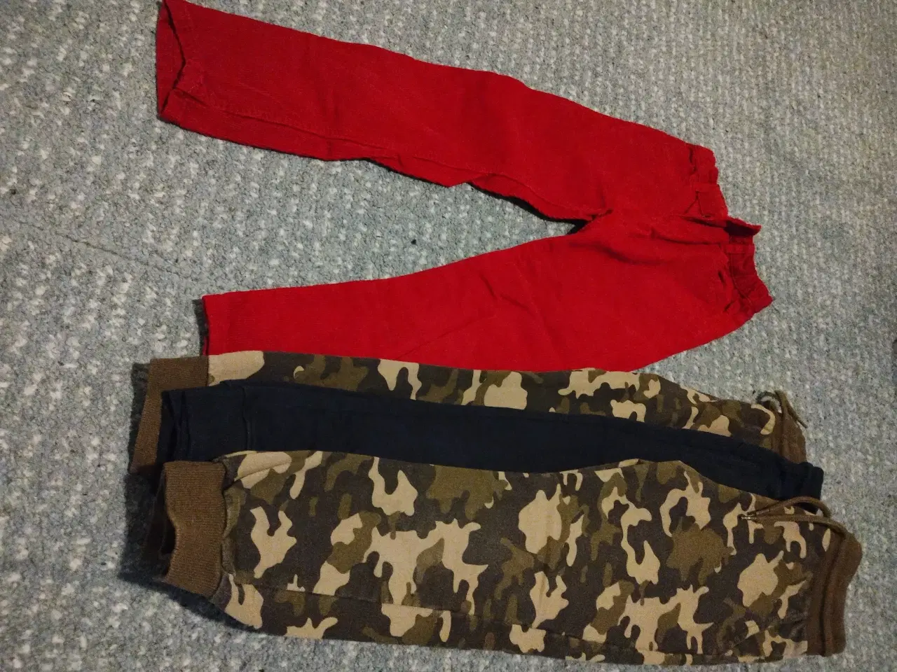 Billede 3 - str.128 22stk Blandet tøj