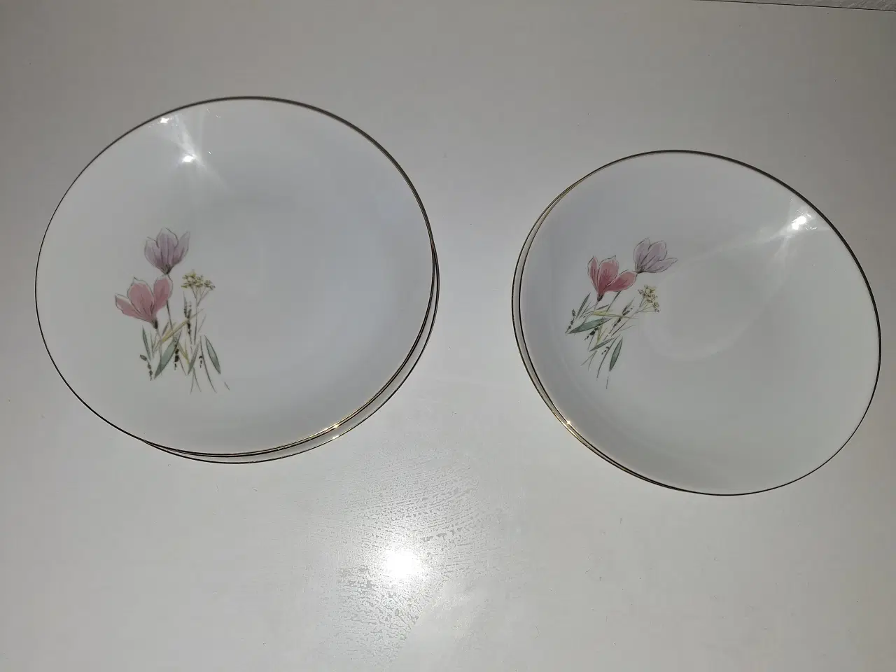 Billede 1 - Tallerkener	