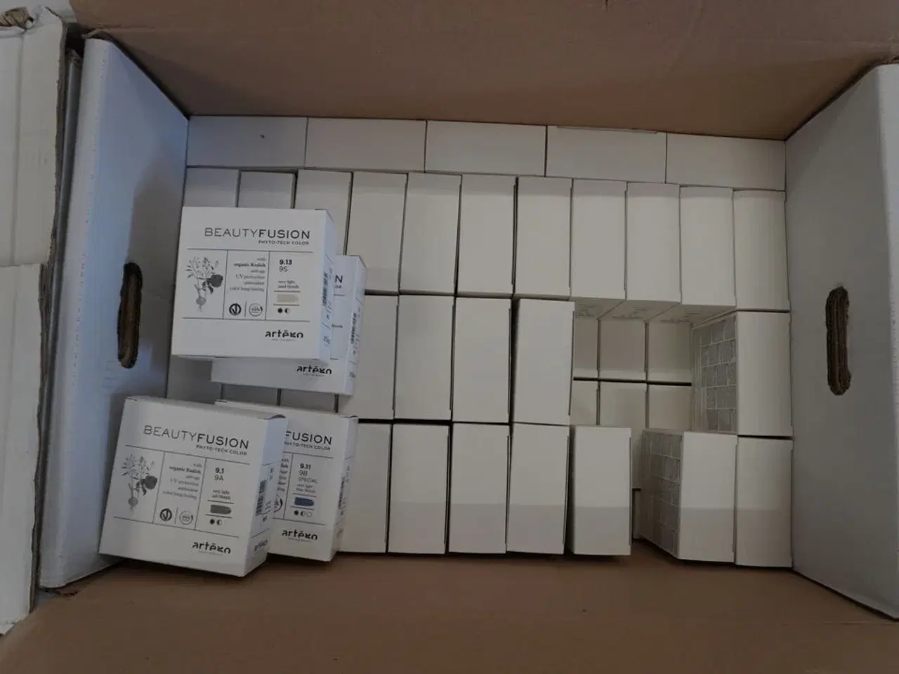 Billede 3 - Kasse med hårfarve, Artego BeautyFusion 100ml