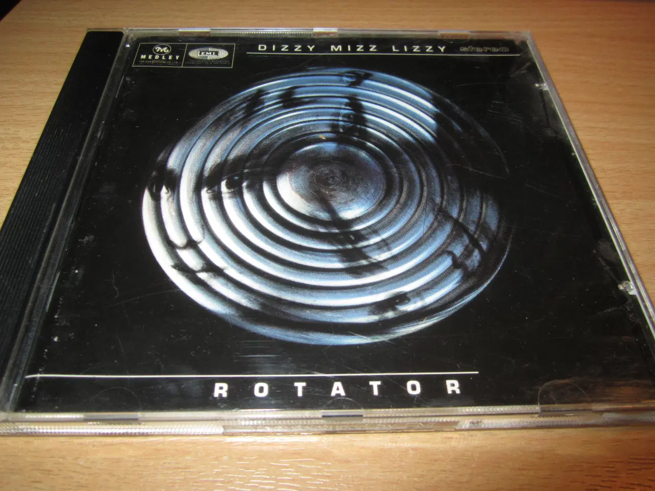 Billede 1 - DIZZY MIZZ LIZZY. Rotator.