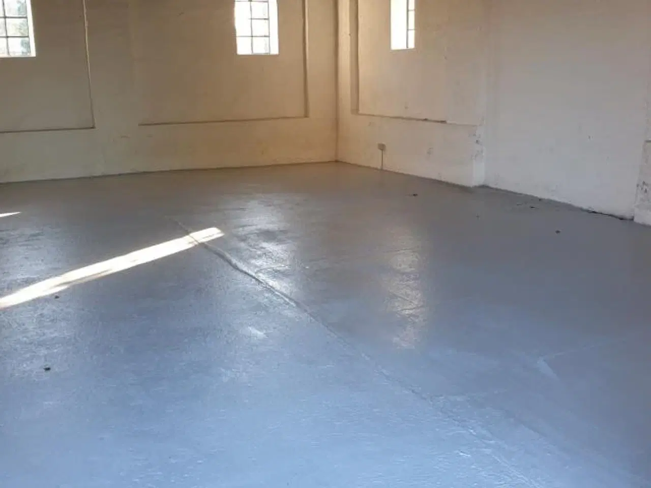 Billede 2 - Udlejning af rummelig lade til opbevaring – 146 m²