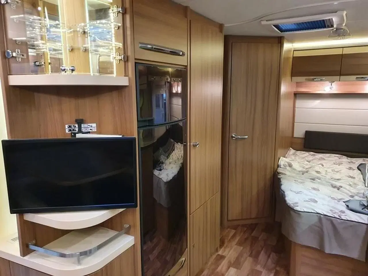 Billede 3 - Knaus Südwind Exclusive 580 UDF (2015) 