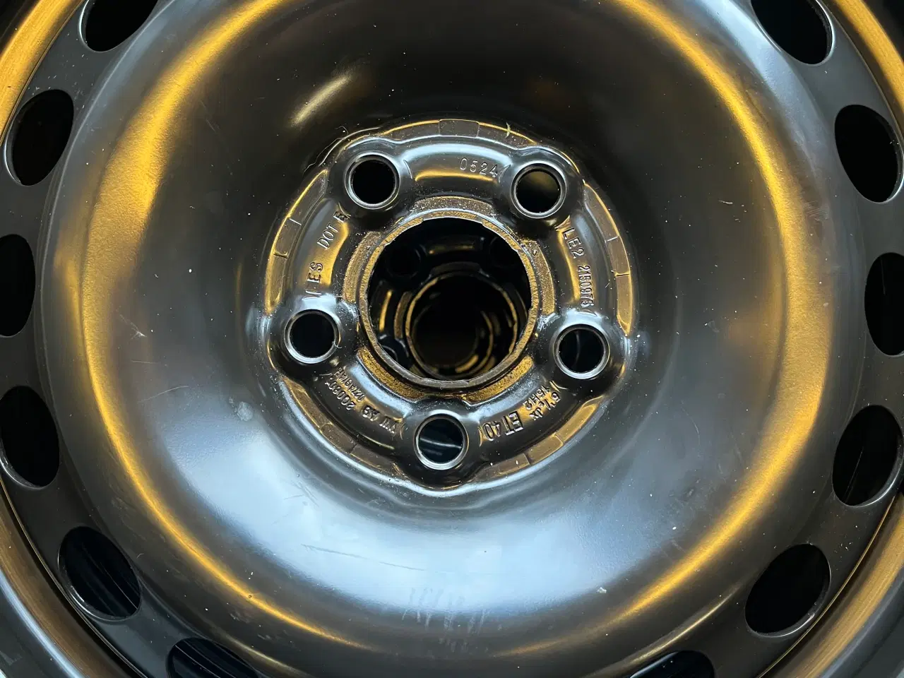 Billede 2 - Vinterhjul 185-65-15 VW