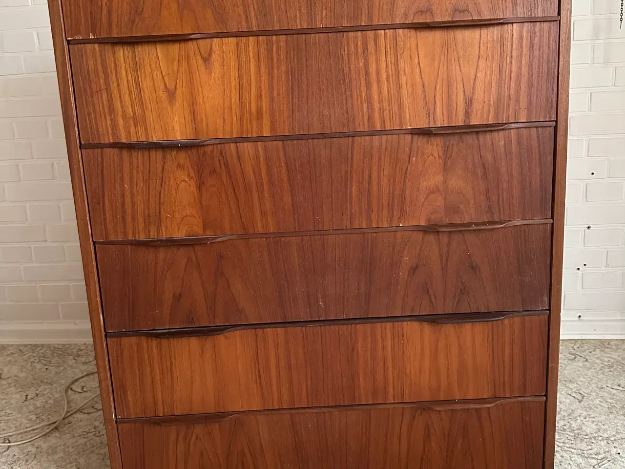 Billede 1 - Flot teakkommode med 6 skuffer
