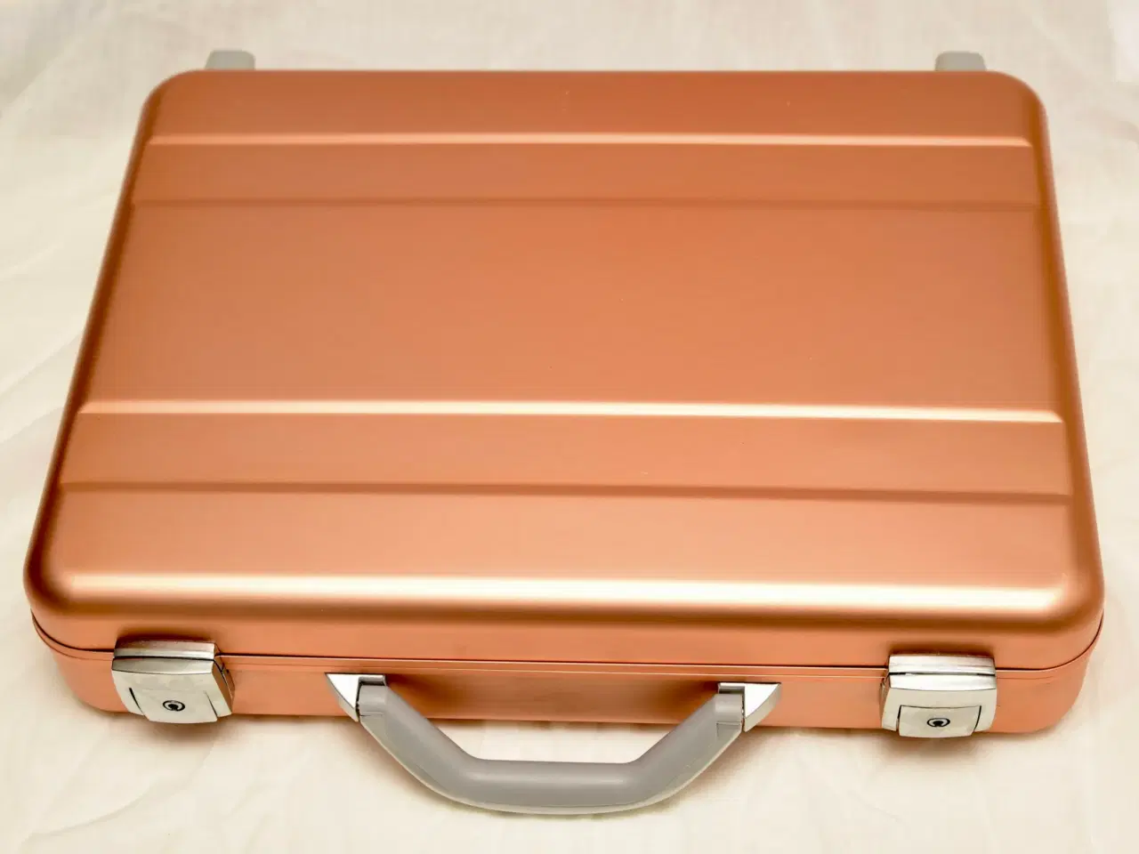 Billede 1 - Attache taske i Aluminium TILBUD