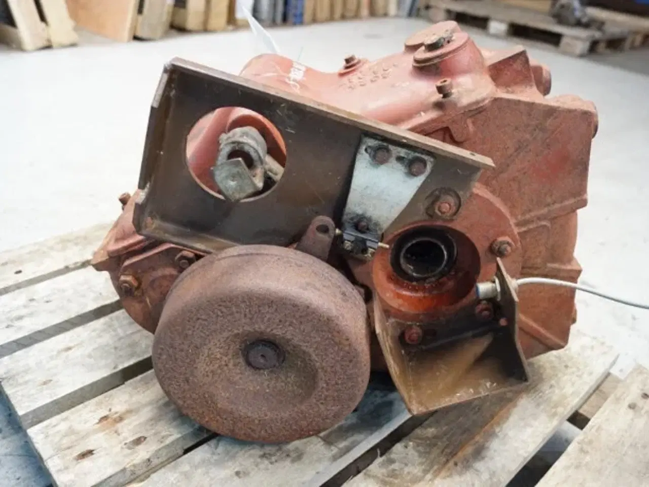 Billede 14 - Dronningborg D7500 Gearkasse 46116100