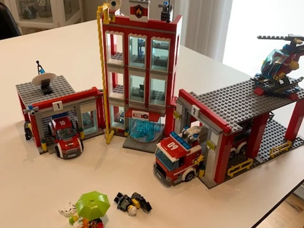 Billede 1 - Lego City brandstation