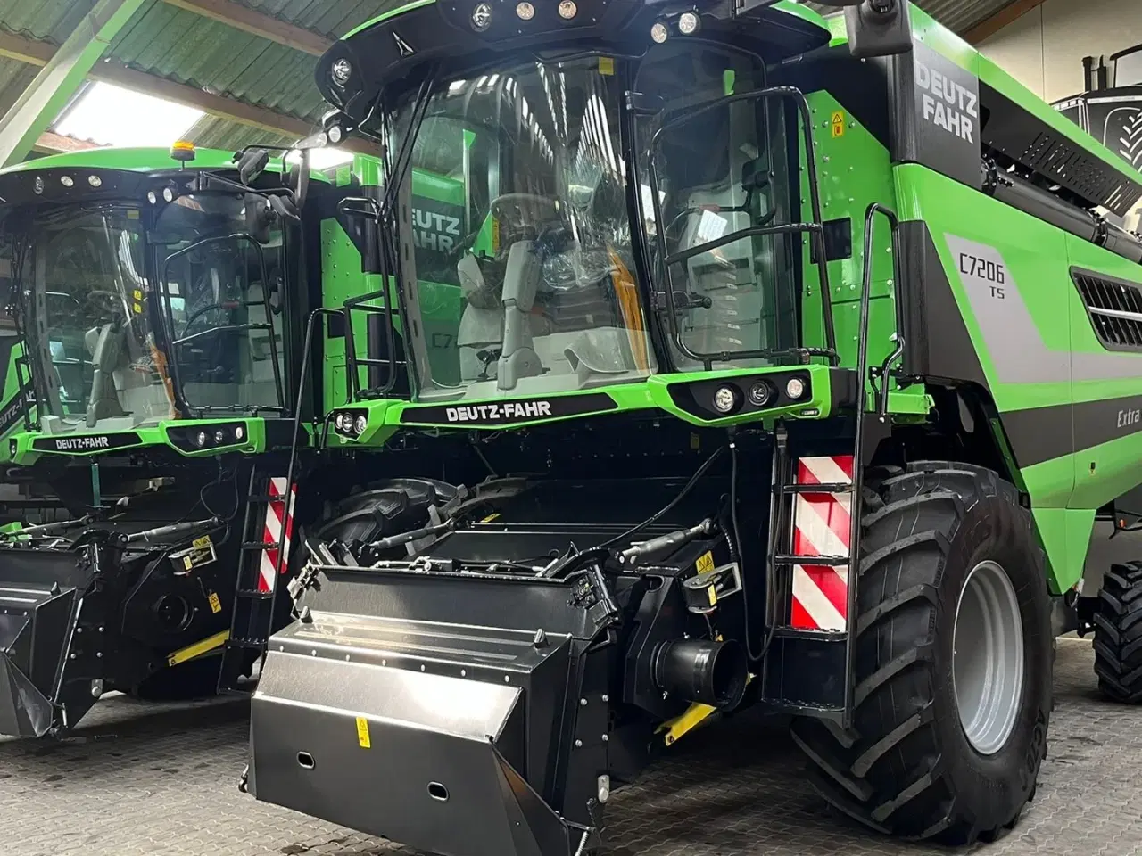 Billede 14 - Deutz-Fahr 7206 With 24feed - 7.2m header. New and unused Combine together with 7.2m header