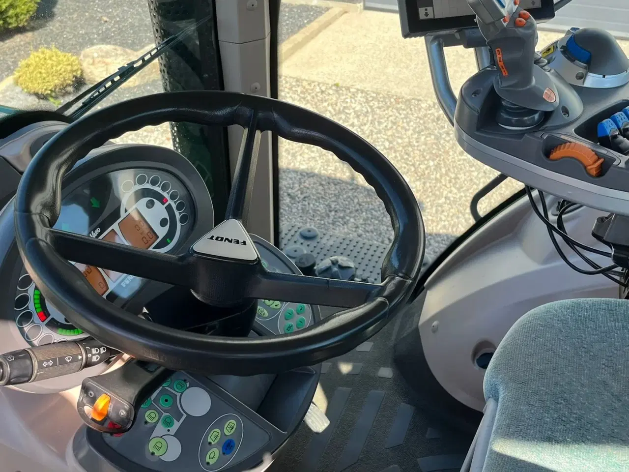 Billede 12 - Fendt 826 Vario Pæn godt udstyret traktor.