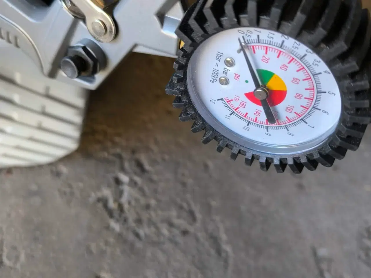 Billede 5 - Duro D-AC 190 kompressor med manometer og tilbehør