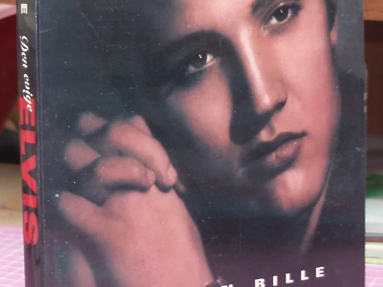 Billede 1 - Den evige Elvis af Torben Bille