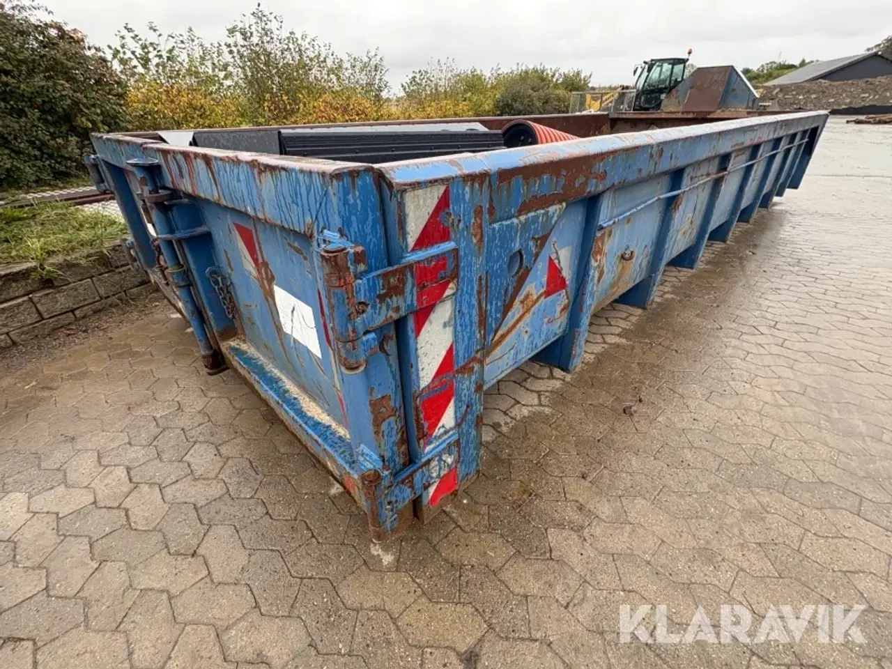 Billede 5 - Åben container med byggematerialer