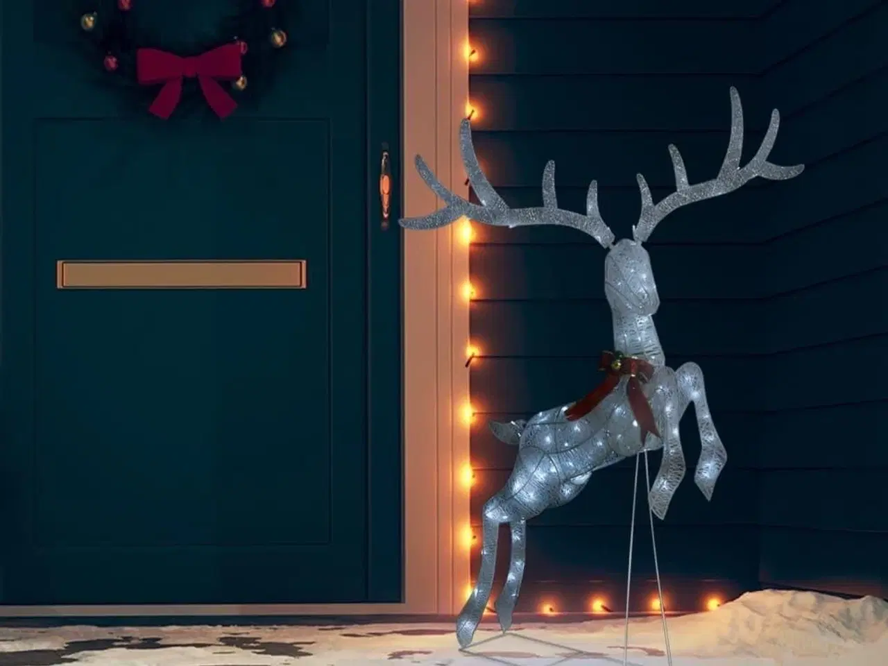 Billede 3 - Flyvende rensdyr juledekoration 120 lysdioder kold hvid