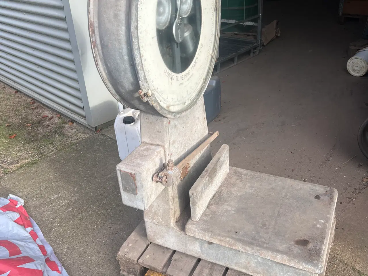 Billede 1 - 40 Kg gulvvægt. Fabr. Berkeley.