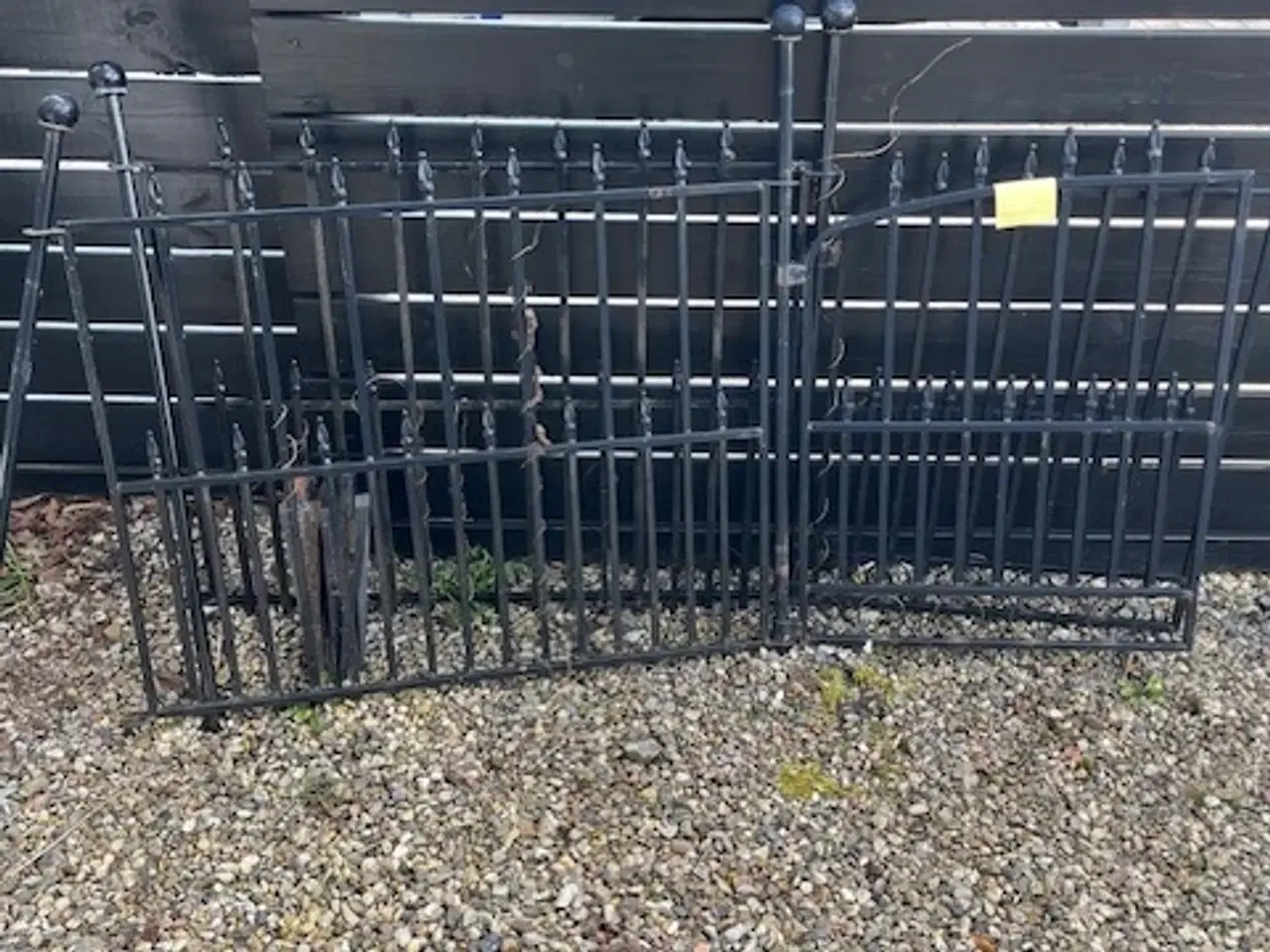 Billede 10 - Haveredskaber, lanterne, havebord, zinkspande m.m.