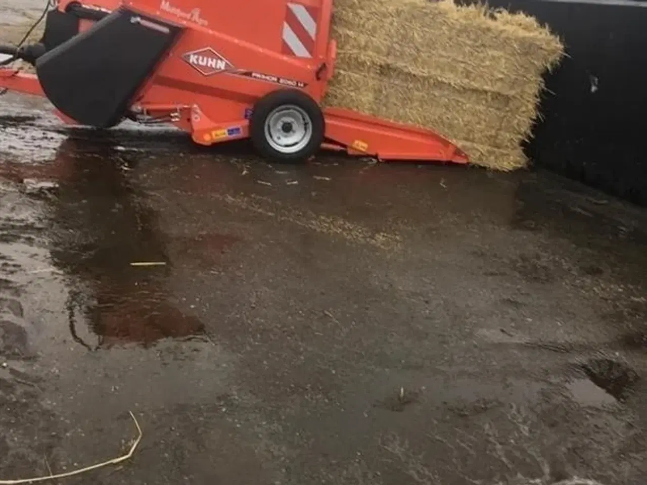 Billede 4 - Kuhn Primor 2060M m/300drejetud Med hydraulisk hjulstel