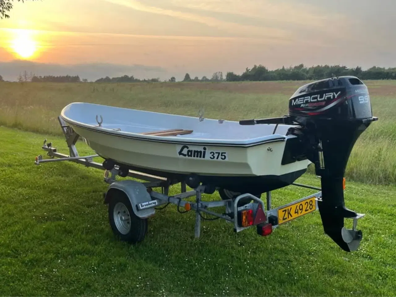 Billede 2 - Lami 375 jolle + 9.9hk 4-takt Mercury + trailer