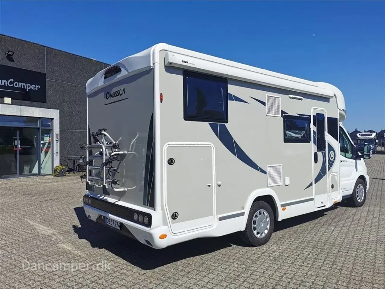 Billede 3 - 2023 - Chausson Titanium 627 GA Premium   Enkeltsenge + hæve-/sænkeseng, 5 selepladser, 4 sovepladser mulighed for 5, 170Hk Aut, Bi-Xeneon med ledlys,meget udstyr