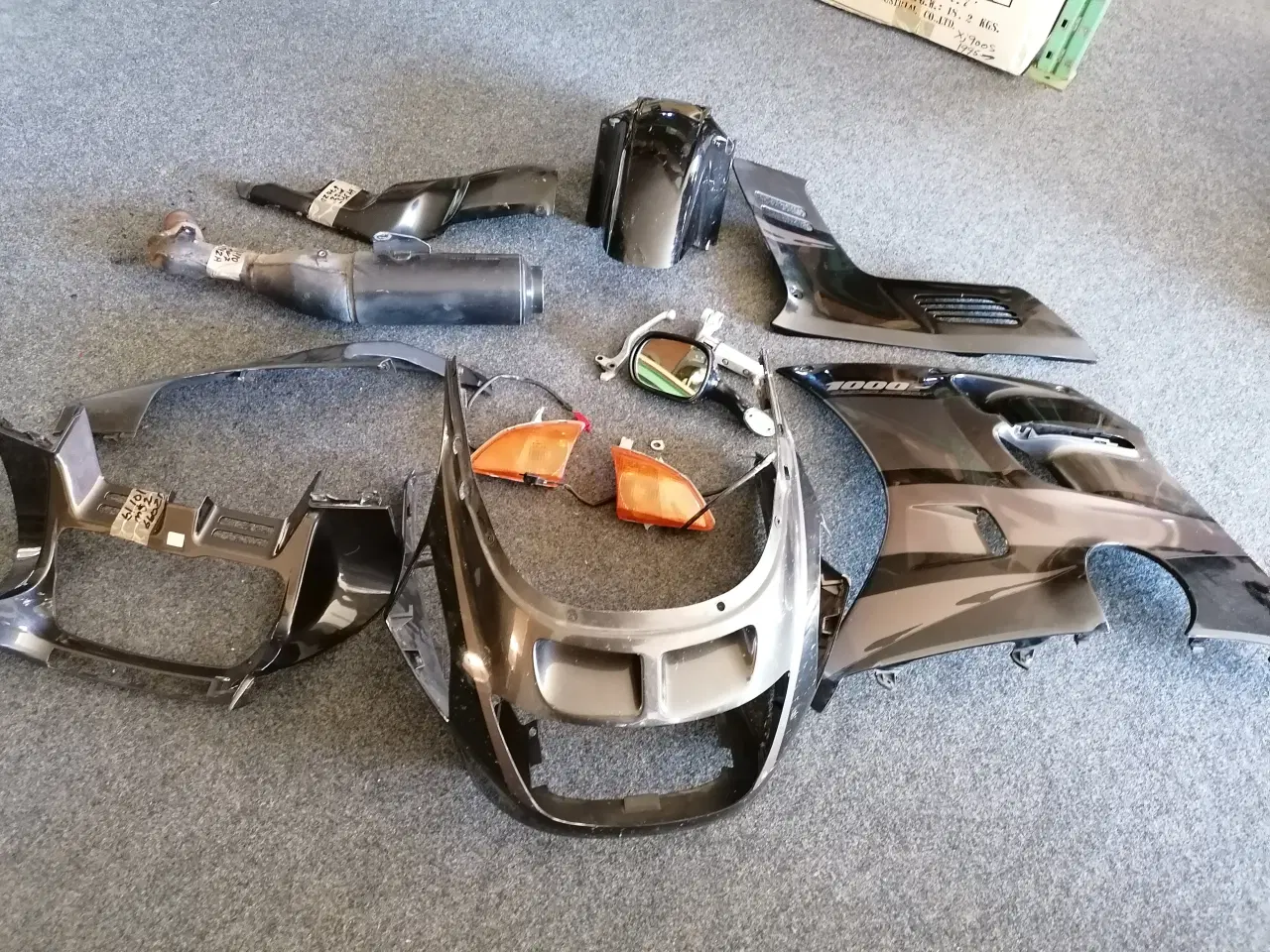 Billede 1 - Diverse dele til Honda CBR 1000F årg.1992, ( %.)