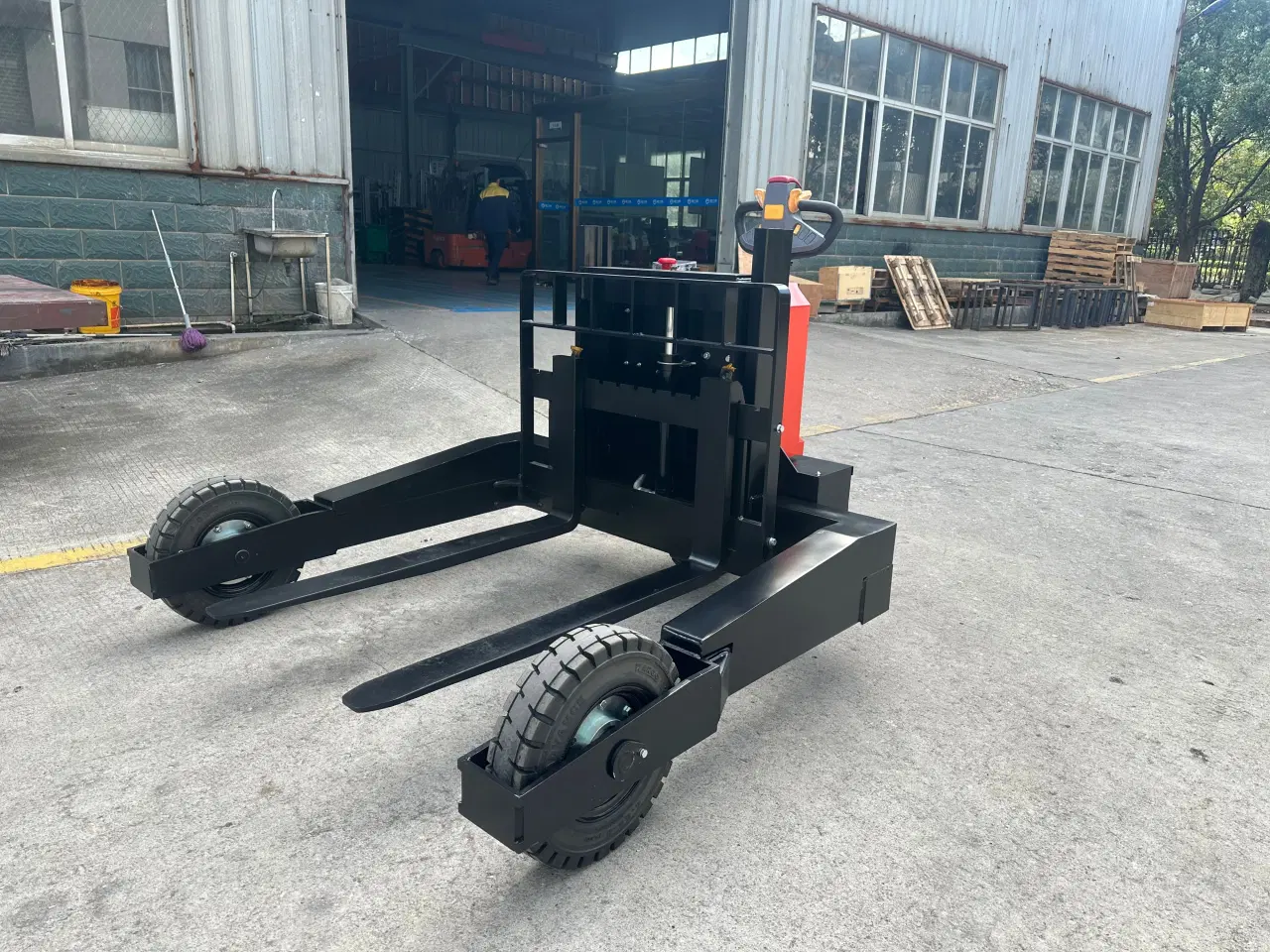 Billede 2 - Terrængående palleløfter Selvkørende 1500 kg