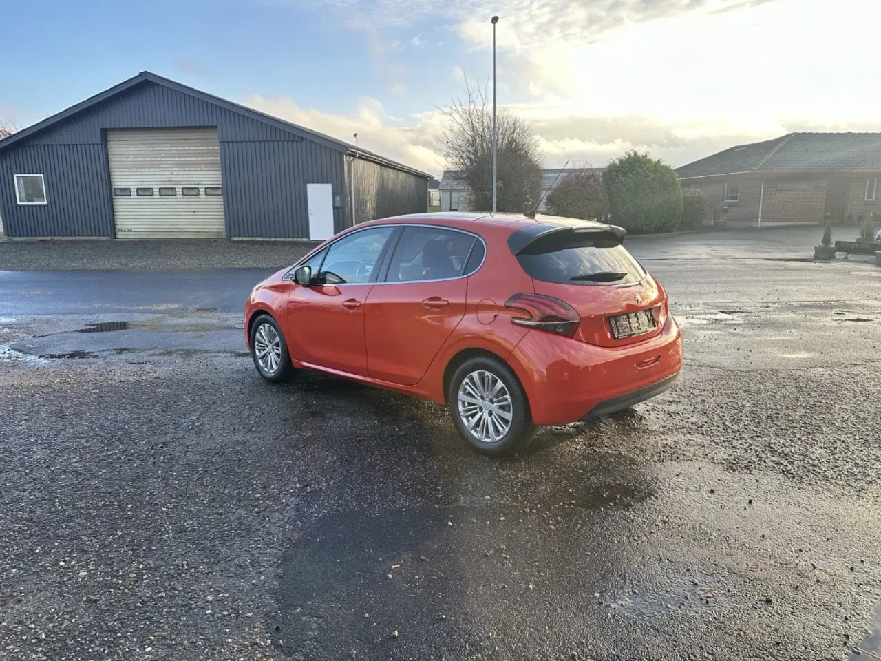 Billede 4 - Peugeot 208 1,6 BlueHDi 100 Allure Sky