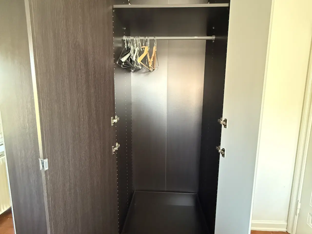 Billede 5 - IKEA PAX flot garderobeskab. 