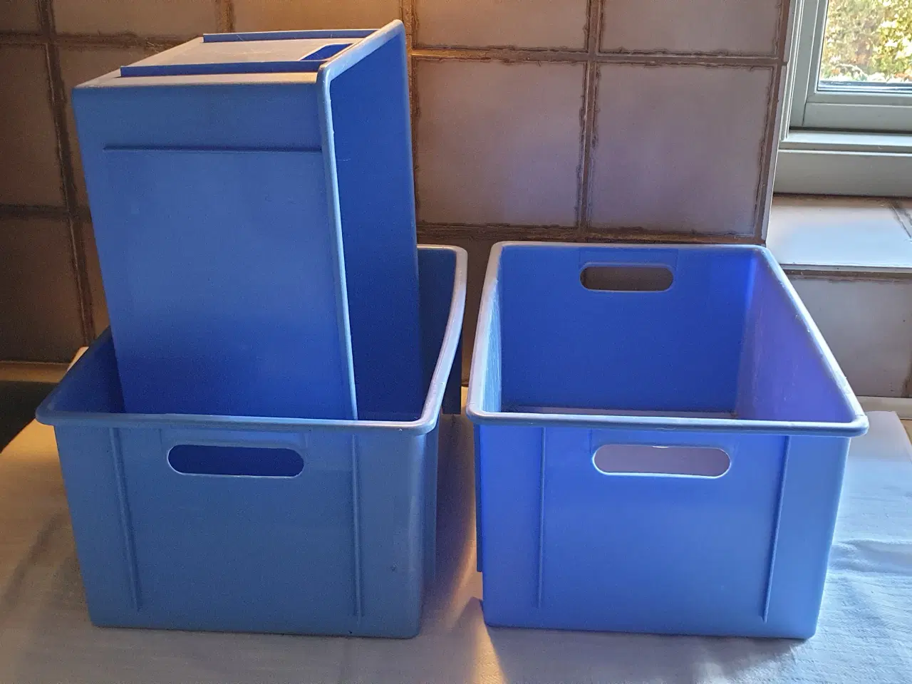 Billede 1 - Klodsekasser lys blå 3stk ialt10kr