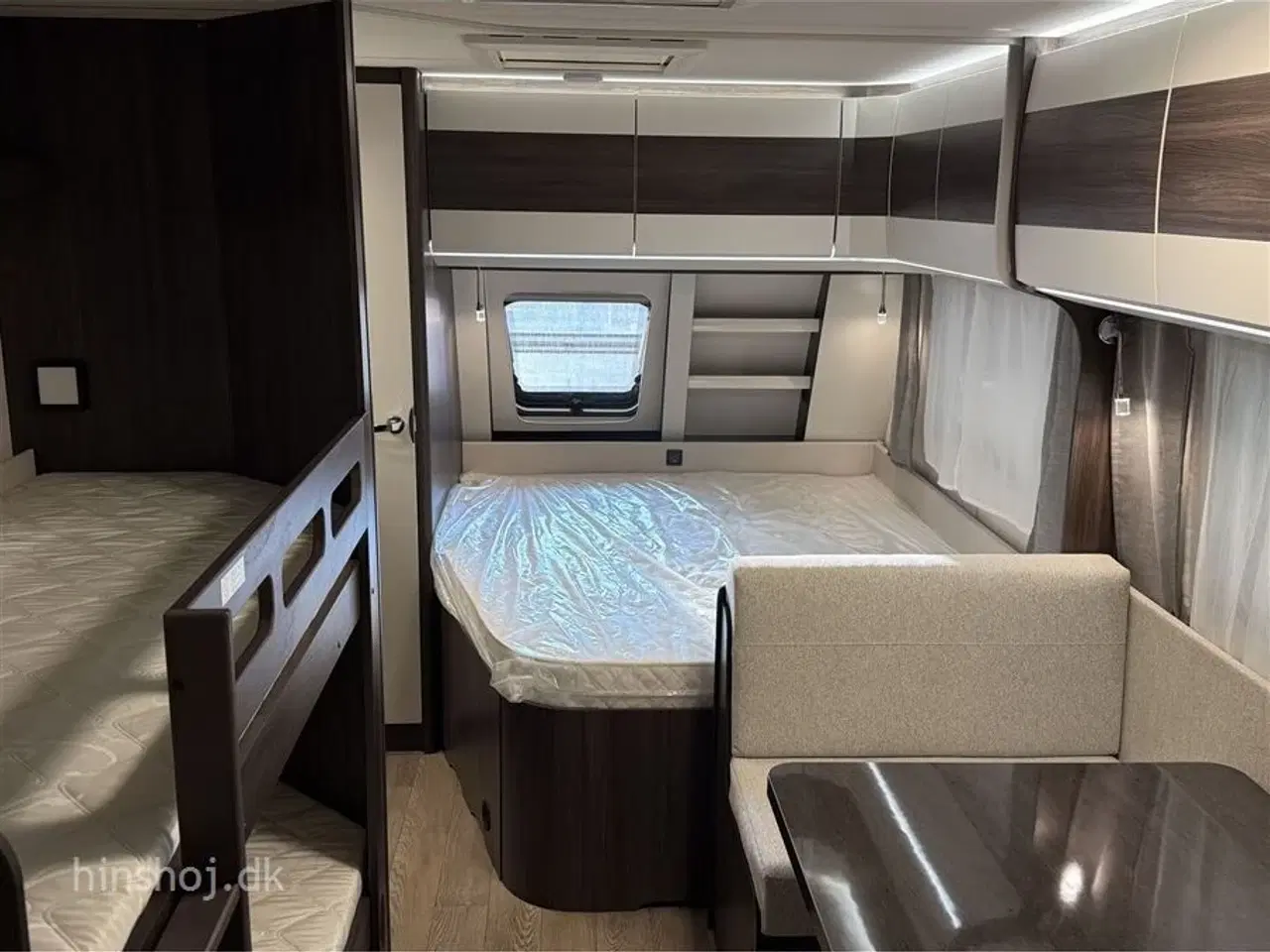 Billede 3 - 2026 - Hobby Prestige 720 UKFe   Hobby 720 UKFe med køjer og fransk dobbeltseng fra Hinshøj Caravan