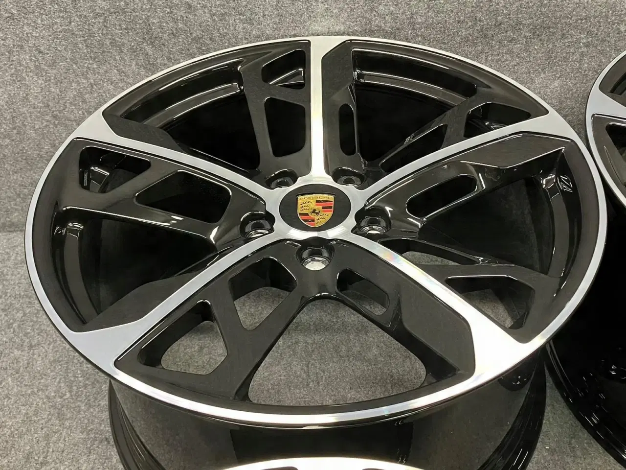 Billede 2 - ALUFÆLGE PORSCHE TAYCAN MISSION E 9J 21"