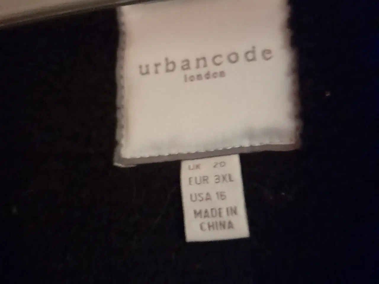 Billede 3 - Vinterfrakke i imiteret fåreskind, ny