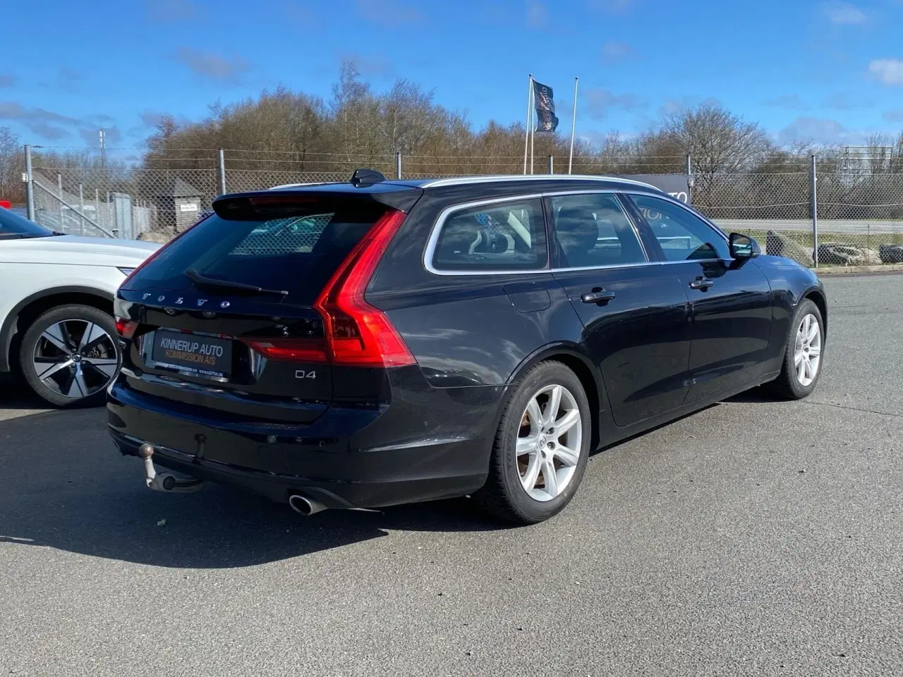Billede 3 - Volvo V90 2,0 D4 Momentum 190HK Stc 8g Aut.