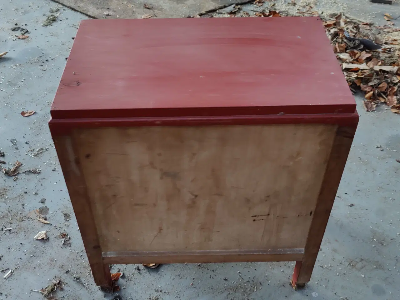 Billede 3 - Lille rød kommode