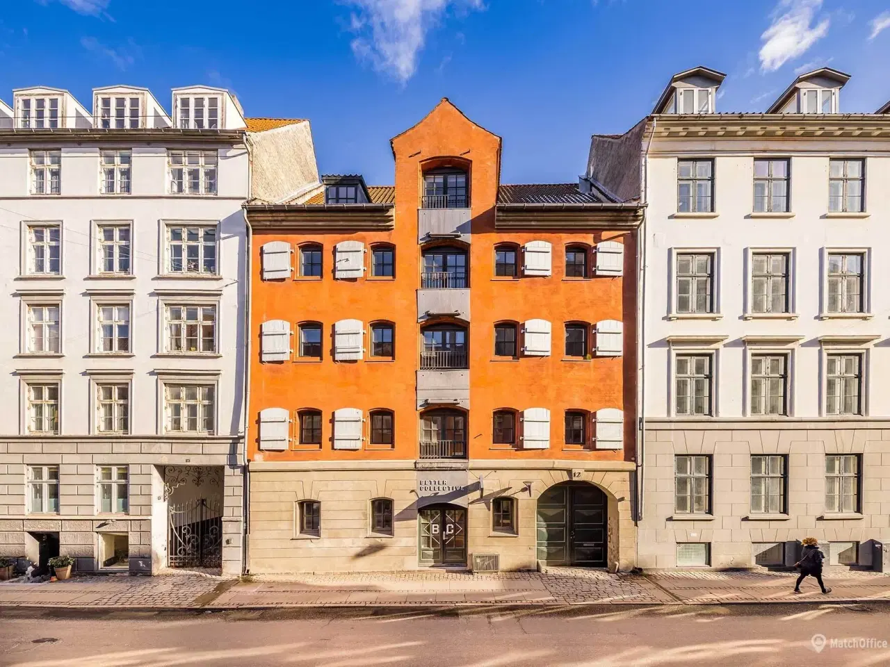 Billede 9 - Historisk pakhus med fritlagte bjælker og hyggelig brostensbelagt gård - kombineret med moderne Street Art Museum