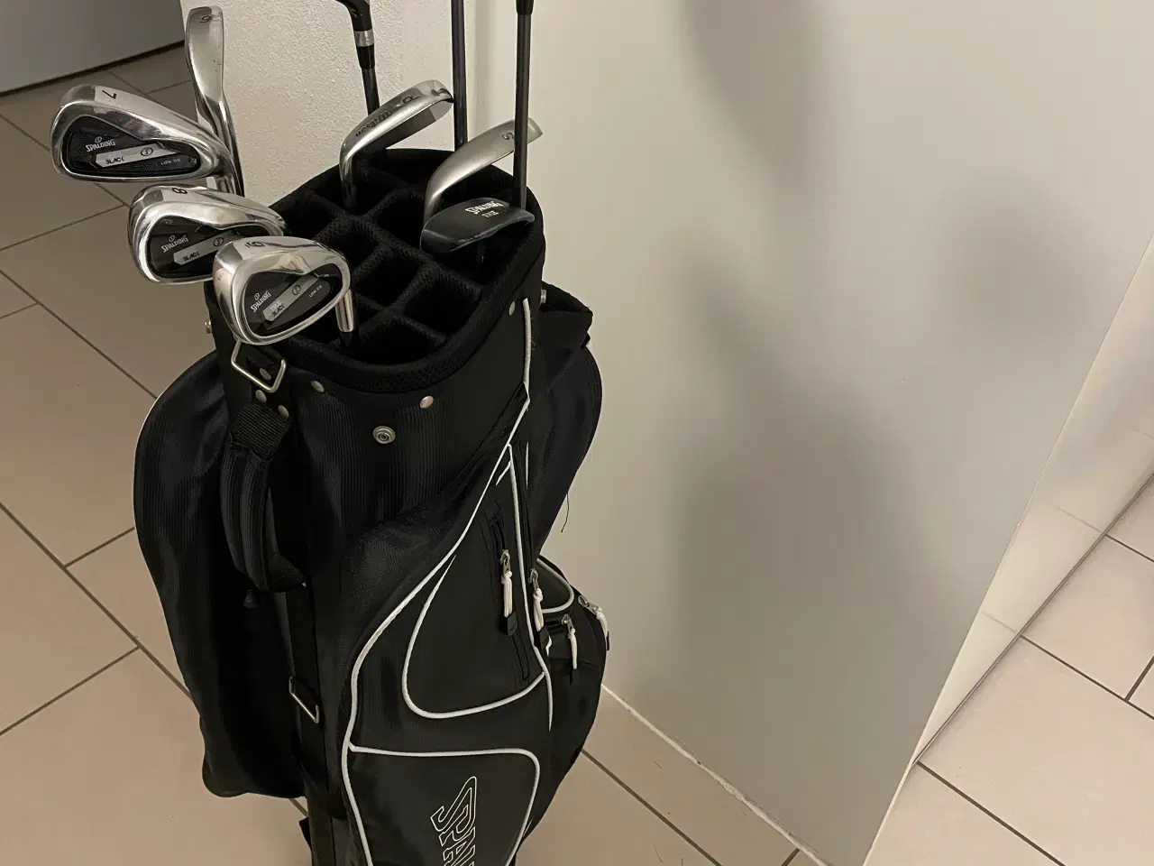 Billede 1 - Golf begynder sæt med bag og 10 jern/køller