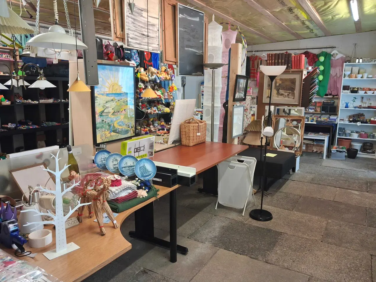 Billede 3 - STORT tøj og loppemarke