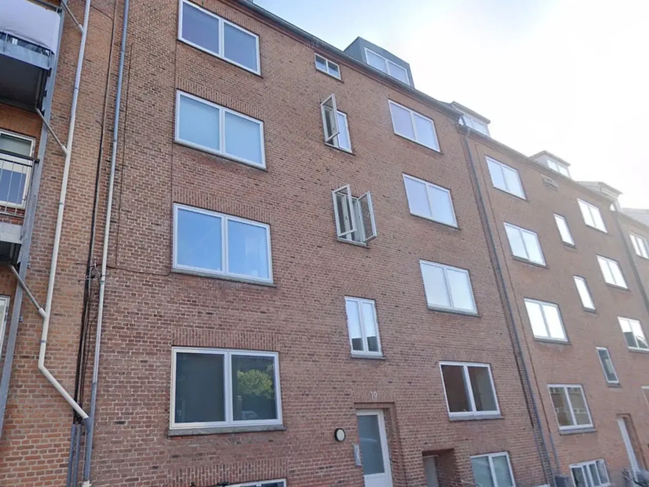 Billede 1 - Praktisk lokale med mange muligheder!