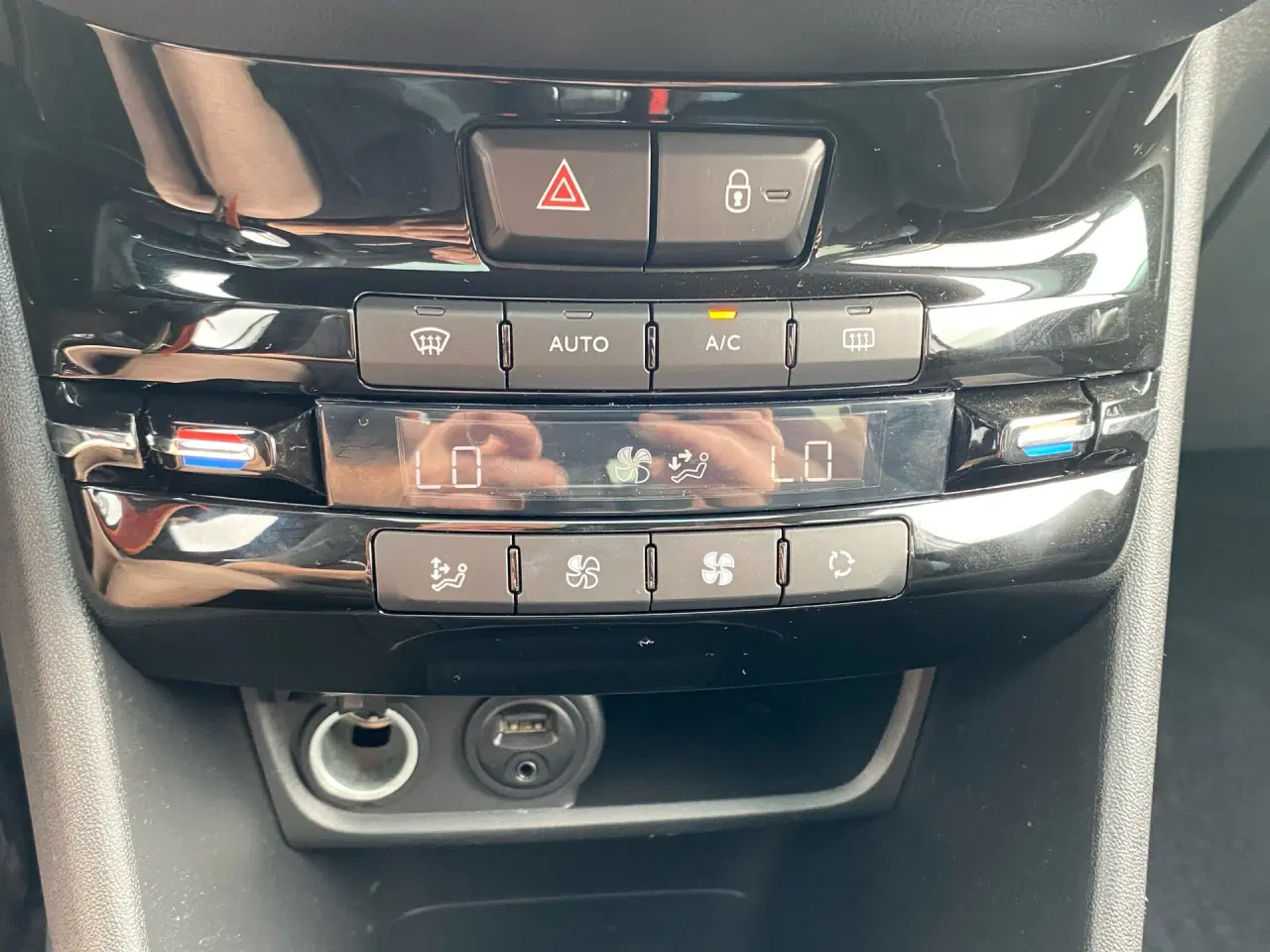 Billede 11 - Peugeot 208 1,2 VTi Allure 82HK 5d