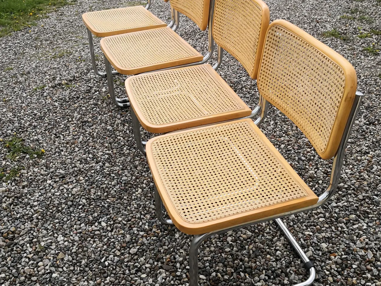 Billede 1 - 4 pæne frisvinger stole