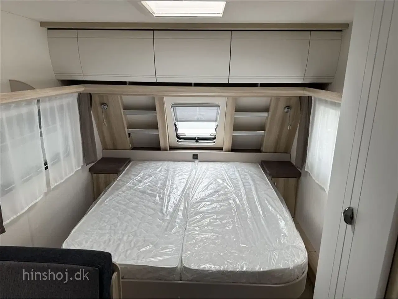Billede 2 - 2026 - Hobby De Luxe 460 SFf   2026 Hobby De Luxe 460 SFf DK Line Se den hos Hinshøj Caravan A/S