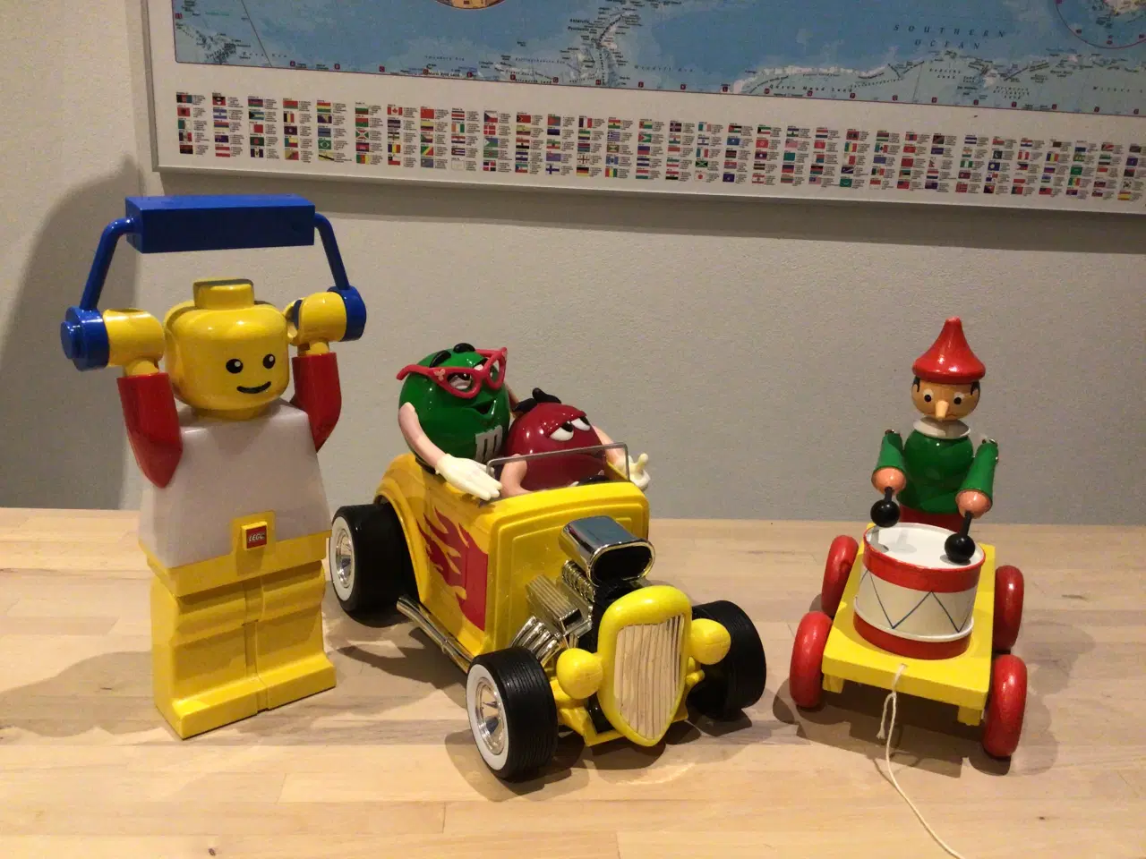 Billede 1 - Lego, M&M og Pinocchio 